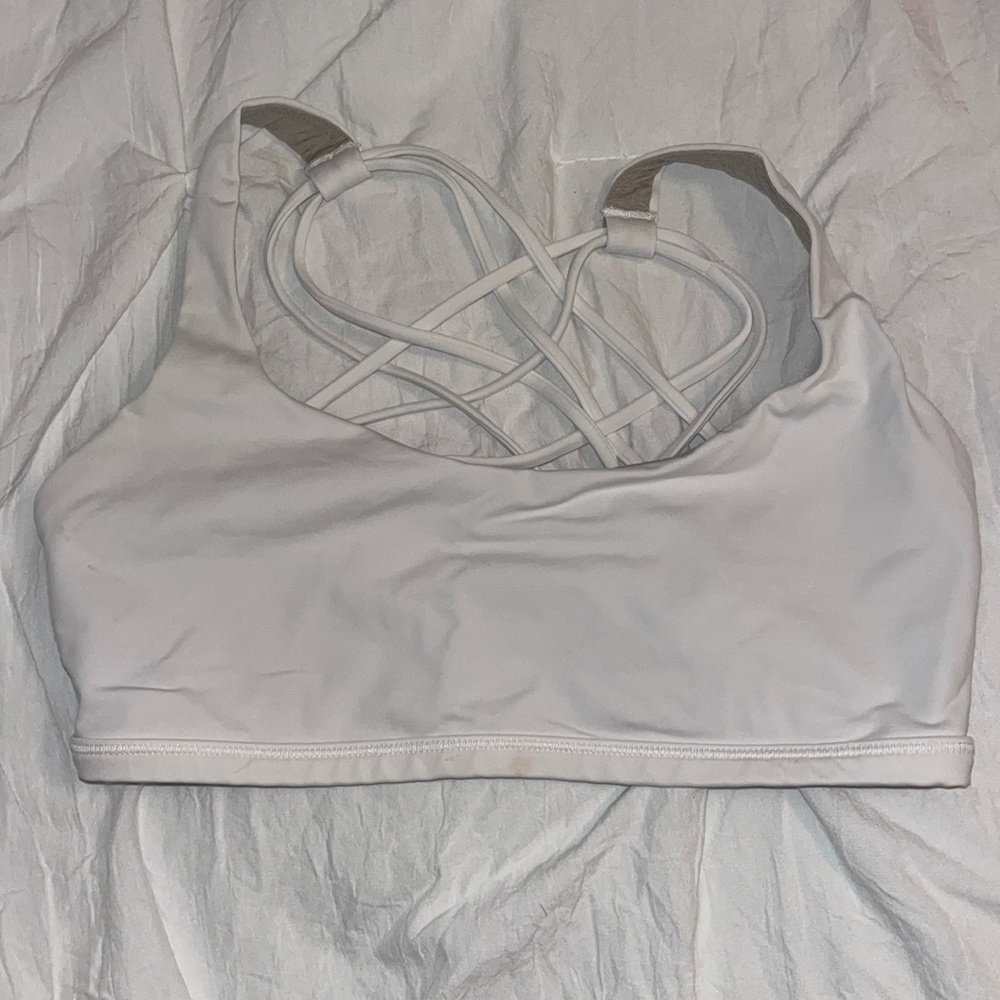 WHITE FREE TO BE LULULEMON SPORTS BRA